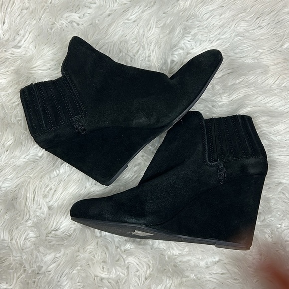 Dolce Vita Suede Slip On Wedges in Black - Picture 2 of 6